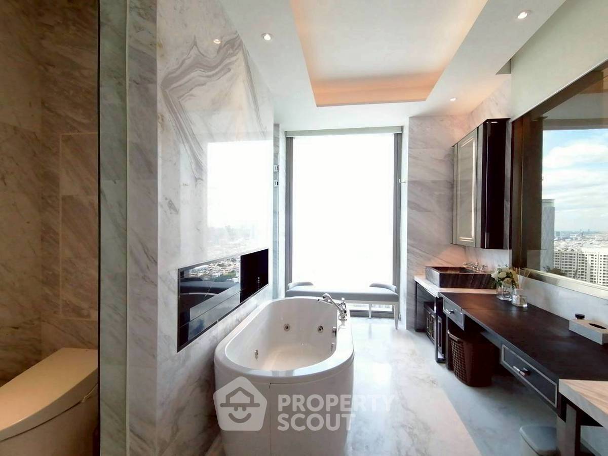 picture 3-BR Condo at The Residences At Mandarin Oriental, Bangkok near BTS Saphan Taksin (ID 2347746) - 5/20