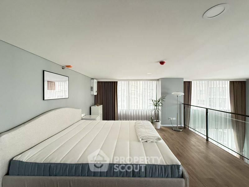 picture 2-BR Condo at Landmark @MRTA Station in Bang Kapi (ID 2349186) - 7/12