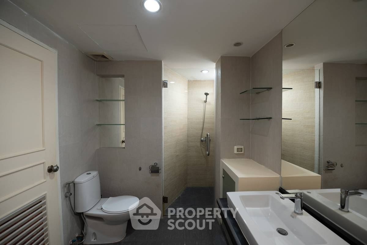 รูป คอนโด 3-ห้องนอน ที่ เพรสซิเดนท์ ปาร์ค คอนโดมิเนี่ยม ใกล้ MRT ศูนย์การประชุมแห่งชาติสิริกิติ์ (ID 2349432) - รูปที่ 35/47