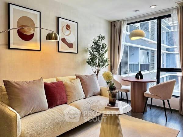 picture 1-BR Condo at Ideo Mobi Sukhumvit 40 near BTS Ekkamai (ID 2349170) - 3/20