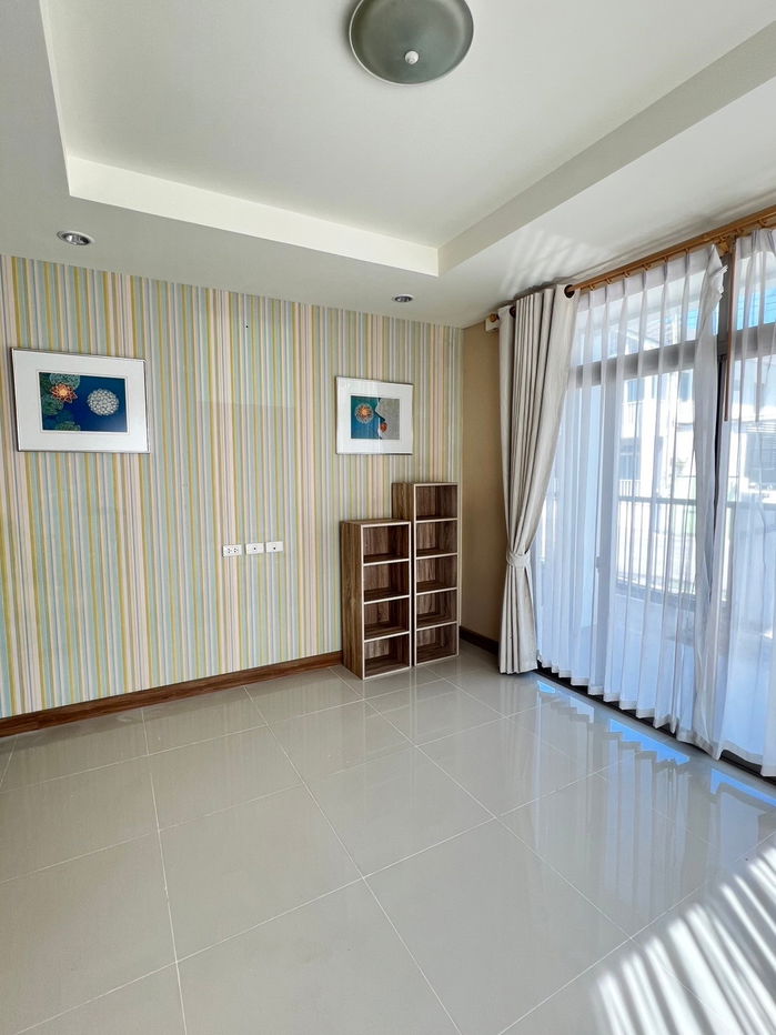 รูป  บ้านเดี่ยวหลังมุม หมู่บ้านแม็คโนลีย์ศรีราชา   - รูปที่ 5/12