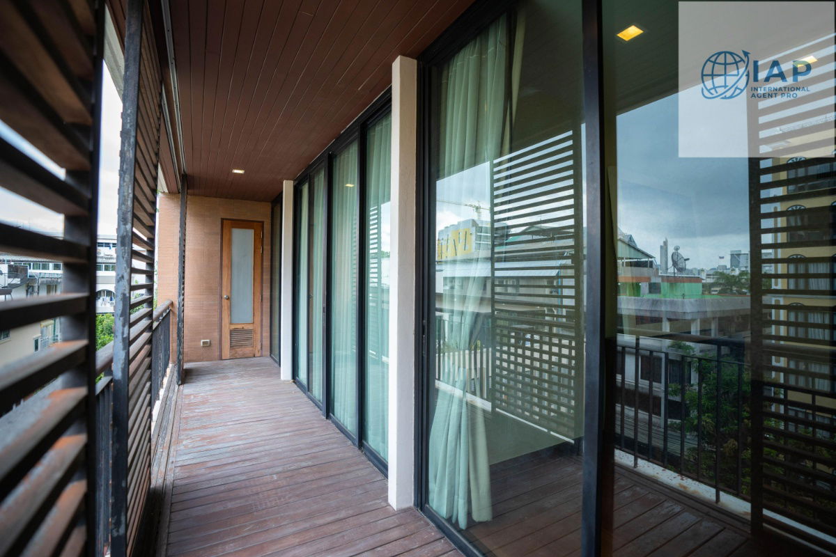 picture For rent 3 bedrooms 3 bathrooms duplex at Pathumwan Oasis close to Siam and MBK - 33/65