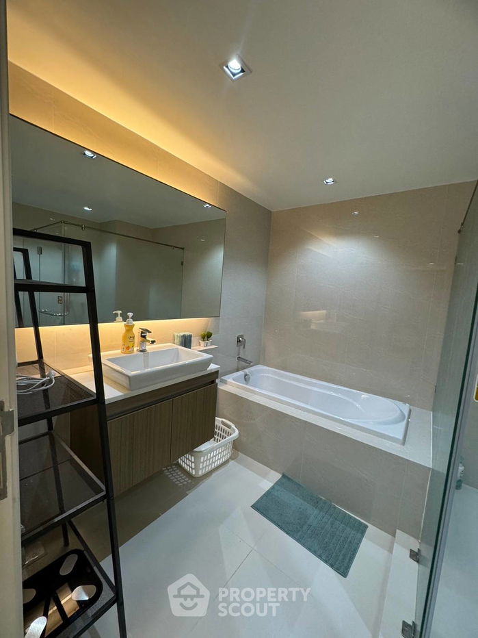 picture 2-BR Condo at Vtara 36 near BTS Thong Lor (ID 2347332) - 10/16