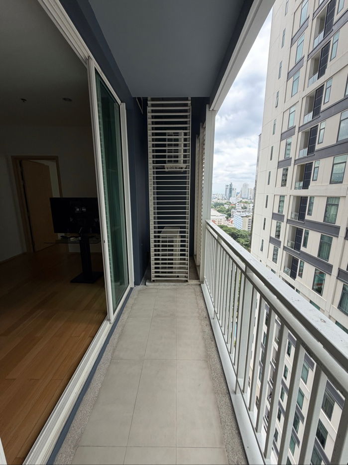 picture 39 by sansiri premium condominium located near prompong bts station and 5 minutes walk to emporium - 8/10