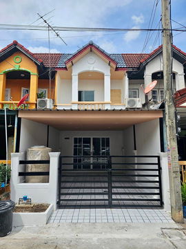 ทาวน์เฮาส์ รีโนเวทใหม่ หมู่บ้าน อรุณธร สุขาภิบาล5 ซอย45 แขวงออเงิน เขตสายไหม แถมเฟอร์นิเจอร์ พร้อมอยู่