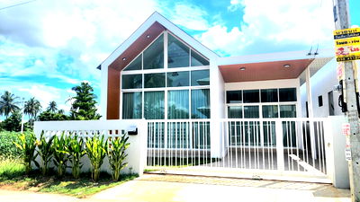 บ้านเดี่ยว ฟรอส เมจิกส์ ไอซ์ ออฟ สยาม : บ้านเดี่ยวสร้างใหม่สไตล์ยุโรปโมเดิร์นนอร์ดิก ทำเลดี ใกล้อ่างมาบประชัน โป่ง พัทยา
