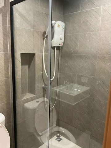 รูป C6214 ให้เช่า  :  คอนโด  เดอะ ลิฟวิ่น รามคำแหง ( MRT แยกลำสาลี ) 064 665 4666 - รูปที่ 11/12