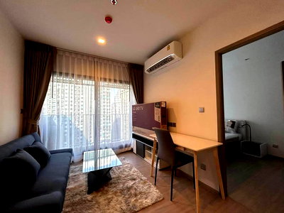 Condos for rent :  Life Asoke                   Hype 