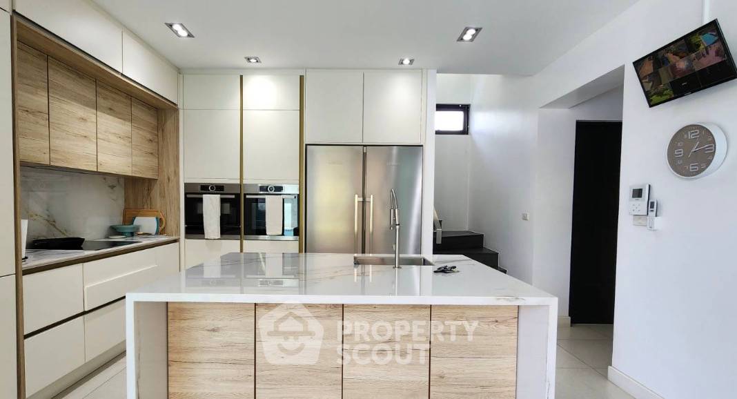 picture 3-BR Villa close to Laguna (ID 2344563) - 3/8