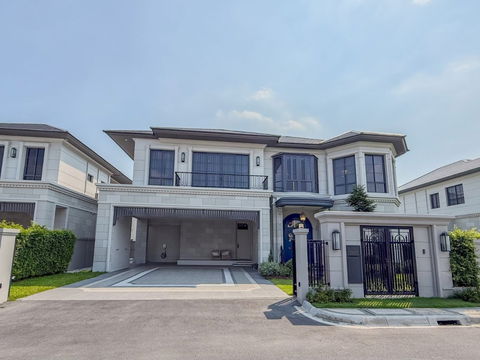 P0286 ให้เช่า บ้านหรูสไตล์คฤหาสน์ โครงการ “นาราสิริ กรุงเทพกรีฑา” | Ultra Luxury Collection จากแสนสิริ | 495 ตร.ม. | ที่ดิน 152 ตร.ว.