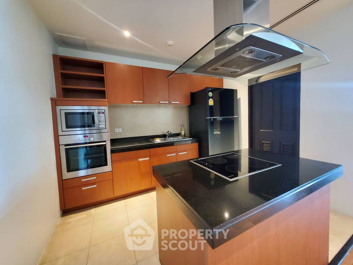 picture 3-BR Condo at The Cadogan Private Residence near BTS Phrom Phong (ID 407915) - 8/16