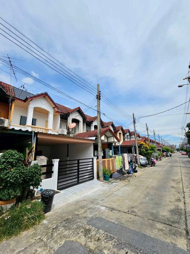 ขายทาวน์โฮม 2 ห้องนอน 80 ตร.ม. 17 ตร.ว. อรุณธร สุขาภิบาล5