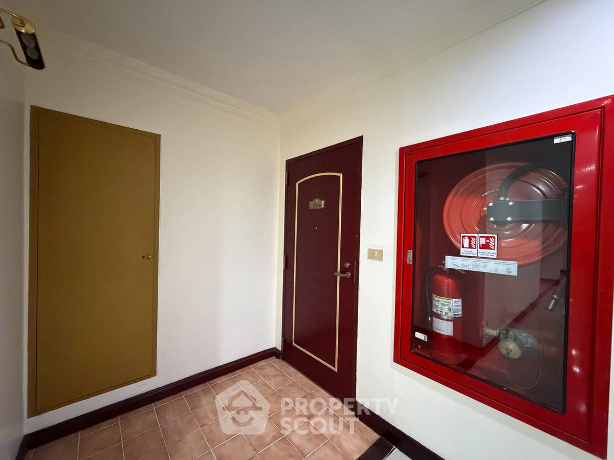 รูป คอนโด 2-ห้องนอน ที่ ซิตี้ รีสอร์ท สุขุมวิท 49 ใกล้ BTS พร้อมพงษ์ (ID 2349449) - รูปที่ 11/13
