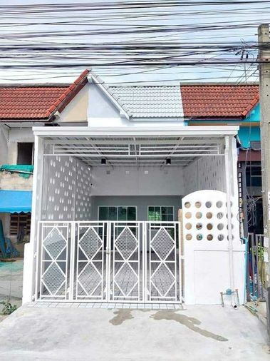 ทาวน์เฮ้าส์ รีโนเวทใหม่ หมู่บ้าน สินอนันต์ ซอยเลียบวารี 55 ถนนเลียบวารี โคกแฝด หนองจอก คู้ขวา เดินทางสะดวก