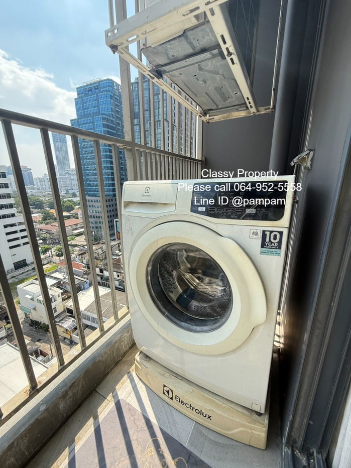 รูป *** ให้เช่าคอนโด : ซี เอกมัย 1 ห้องนอน ตู้เสื้อผ้า2 ใบ เฟอร์ครบ (C Ekkamai) *** - รูปที่ 10/12