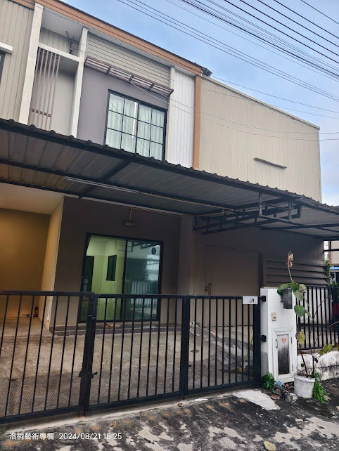 picture Townhouse with Warehouse for Rent – The Connect Suvarnabhumi 4 - 6/13