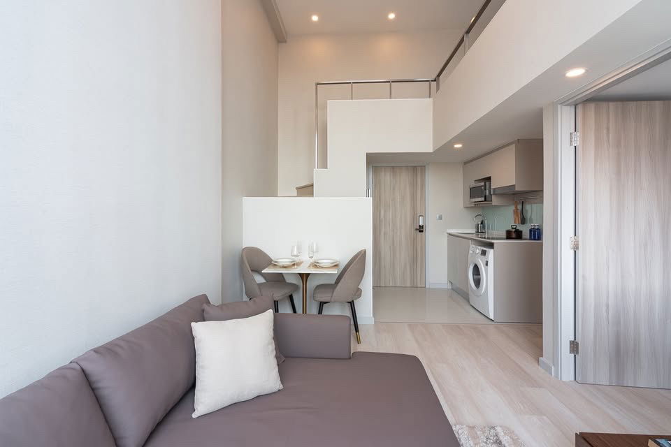 picture ✨𝐊𝐧𝐢𝐠𝐡𝐭𝐬𝐛𝐫𝐢𝐝𝐠𝐞 𝐏𝐫𝐢𝐦𝐞 𝐒𝐚𝐭𝐡𝐨𝐫𝐧 ✨ Fully furniture , high floor //contact LineID:@thirdproperty  - 5/9