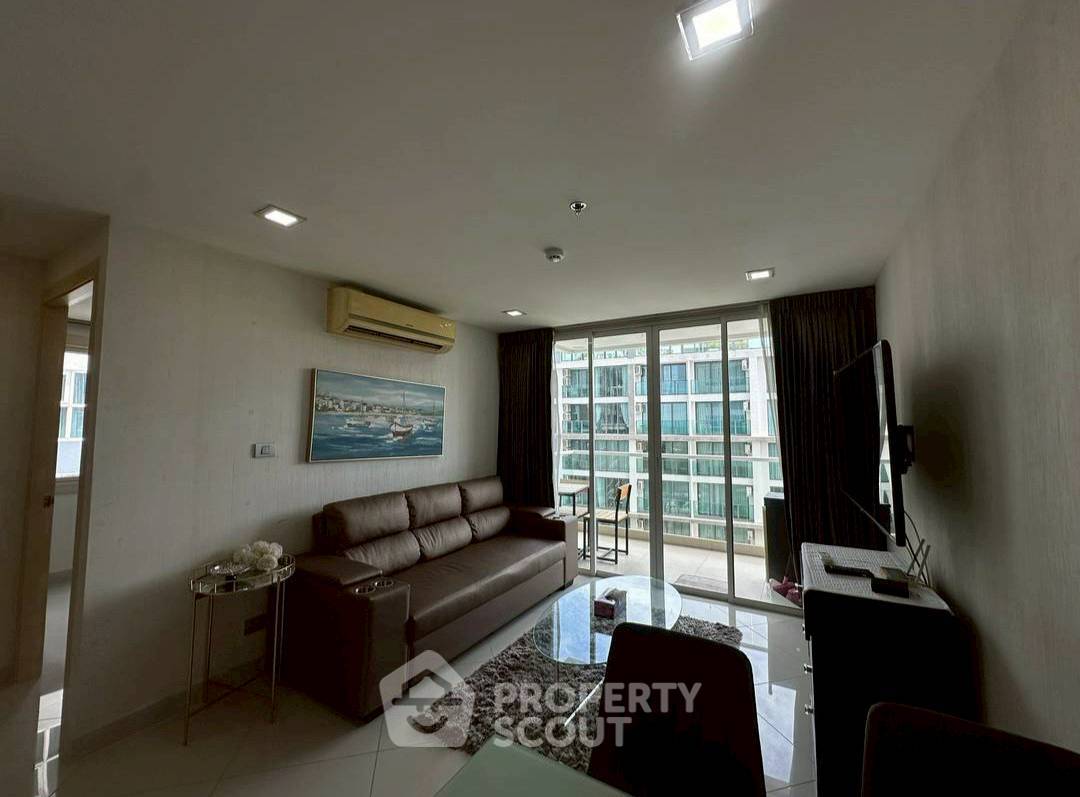 picture 1-BR Condo at The View Cozy Beach Residence close to Phratamnak (ID 2348909) - 1/12