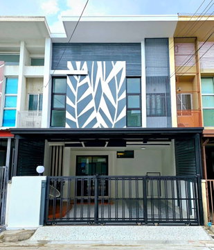 ทาวน์โฮม2ชั้น รีโนเวทใหม่ แถมเฟอร์นิเจอร์ หมู่บ้าน ไอดีไซน์ วงแหวน-รามอินทรา  ถ.เลียบคลองสอง คลองสามวา พร้อมอยู่ ทำเลดี ใกล้รถไฟฟ้า ทางด่วน