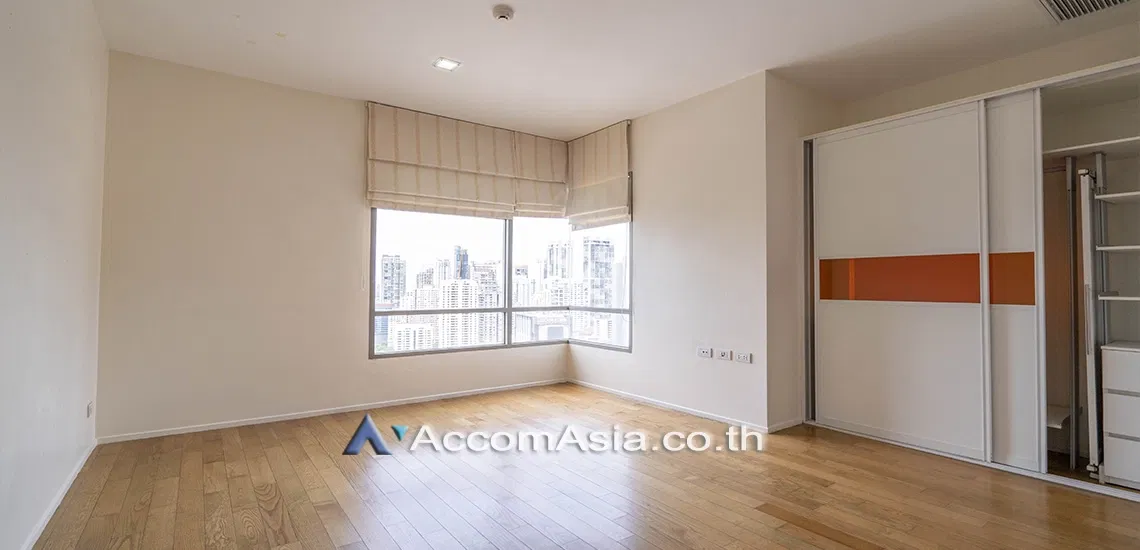 picture 🔼🔽 AccomA 📩 Spacious condo with balcony and city views at The Madison ( 1511356 ) - 9/11