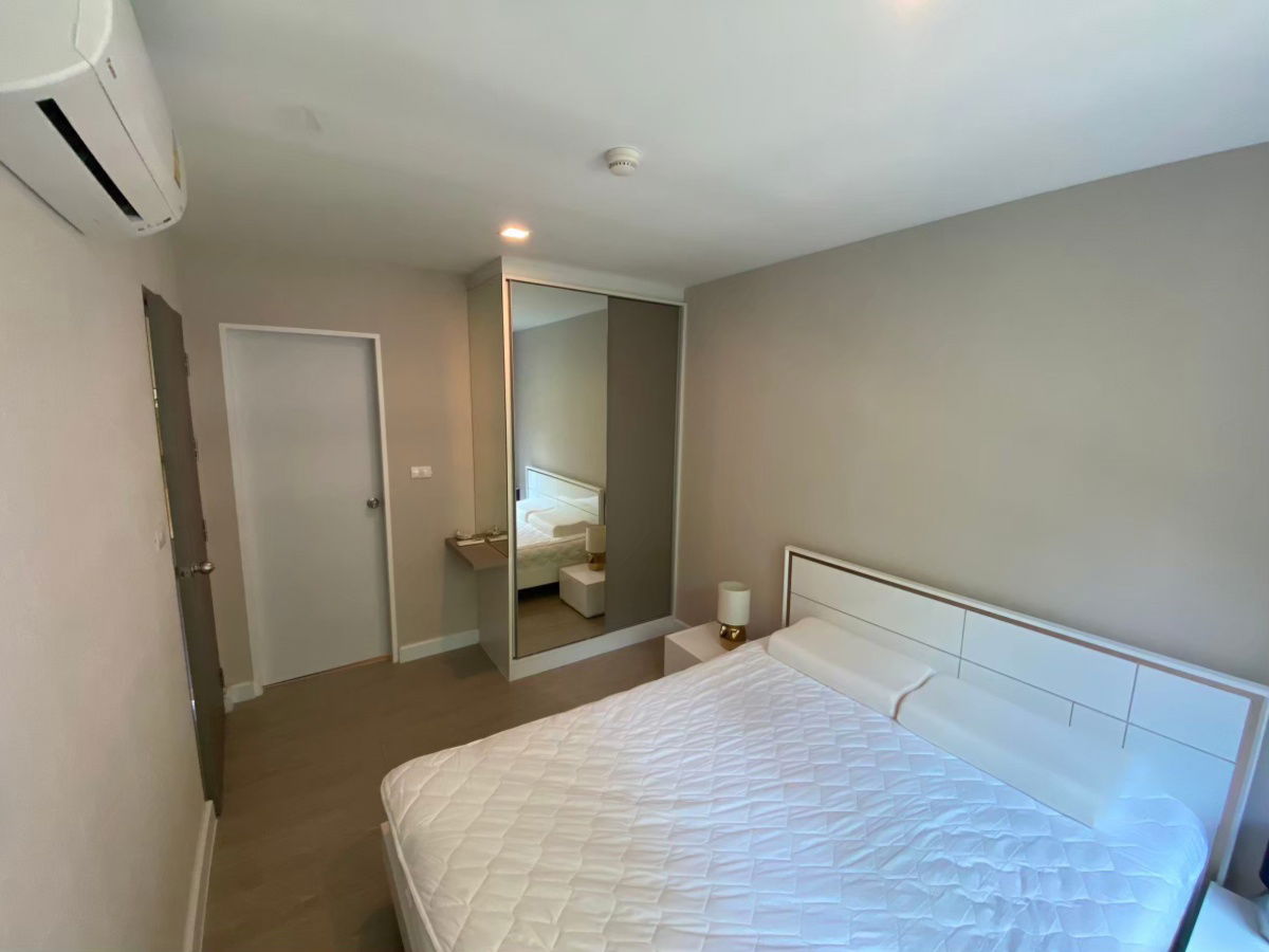 picture RC090424 For rent, Condo Metro Luxe Ratchada, fully furnished, near MRT Huai Khwang and MRT Sutthisan    - 1/16