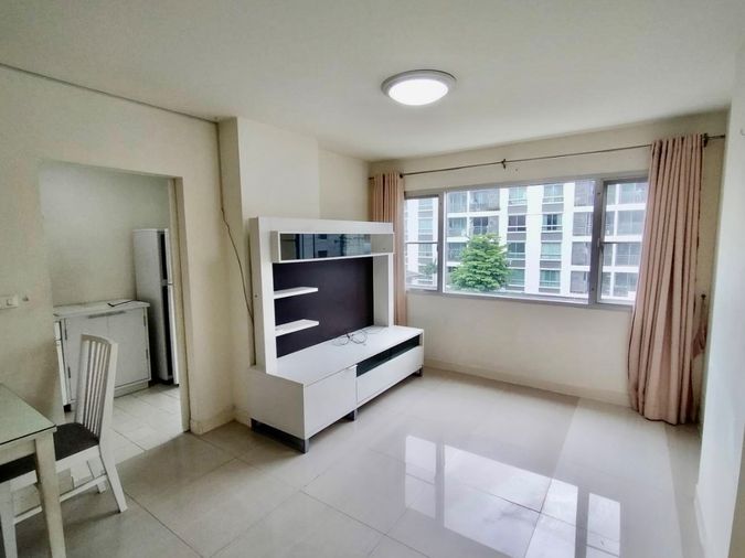 คอนโดทำเลใจกลางสุขุมวิท เดินเพียง 5 นาทีถึง BTS พระโขนง | Condo One Sukhumvit 67 ห้องใหญ่ 51 ตร.ม. วิวโล่ง เป็นส่วนตัว ไม่ร้อนแดดบ่าย