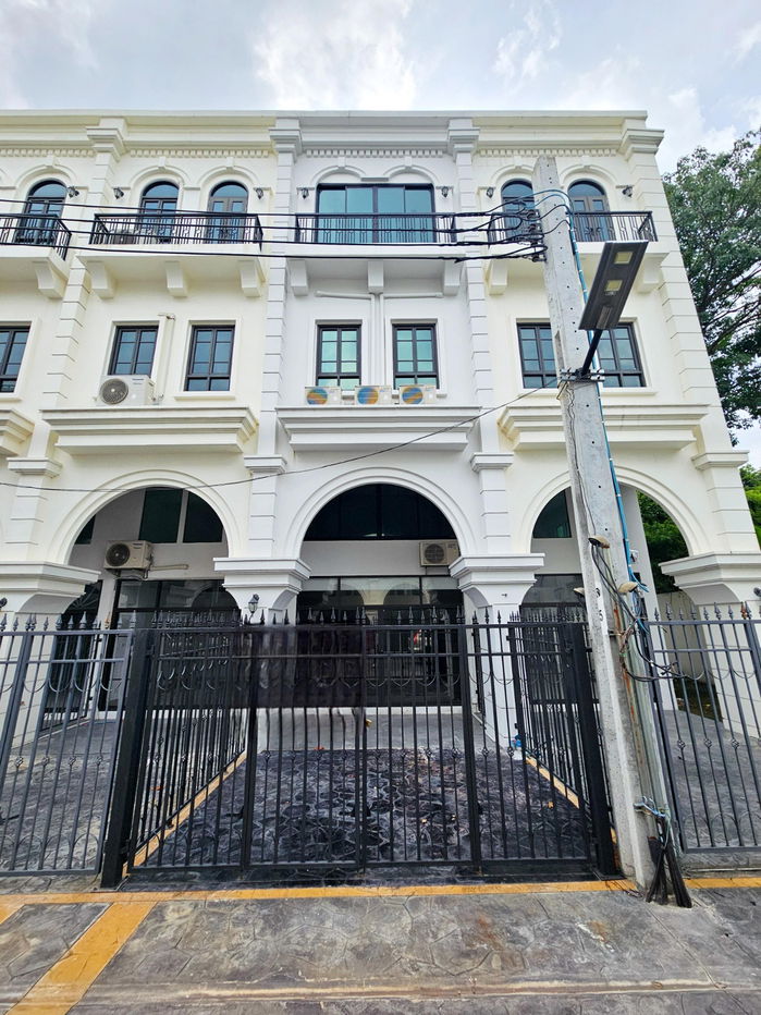 รูป ขาย อาคารพาณิชย์ 3.5 ชั้น เดอะริช อเวนิว @ ดำรงรักษ์ 19.1 ตรว. เหมือนใหม่ ไม่เคยอยู่อาศัย - รูปที่ 1/12