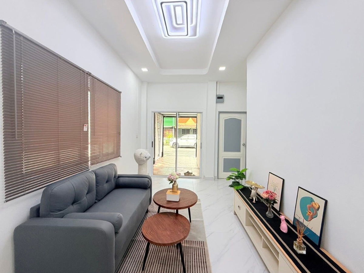 รูป หมู่บ้าน อมรทรัพย์  เลียบวารี 25 โคกแฝด หนองจอก ถนนเมน ค้าขายได้ รีโนเวทใหม่ พร้อมอยู่ มีเฟอร์นิเจอร์สวย - รูปที่ 12/21