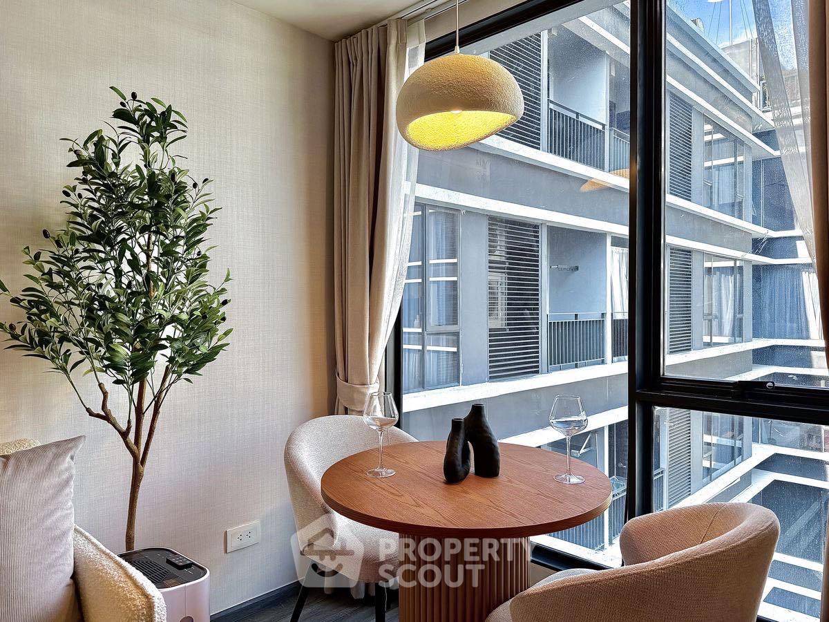 picture 1-BR Condo at Ideo Mobi Sukhumvit 40 near BTS Ekkamai (ID 2349170) - 10/20