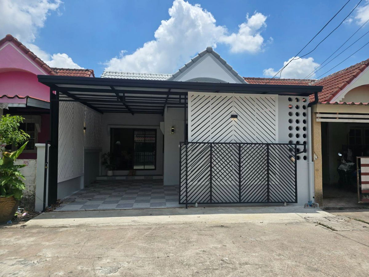 รูป บ้านชั้นเดียว แต่งใหม่ พร้อมเฟอร์ฯ หมู่บ้านนันทวัน5 ซอยเลียบวารี11 คู้ขวา หนองจอก บ้านสวย ทำเลดี - รูปที่ 2/25