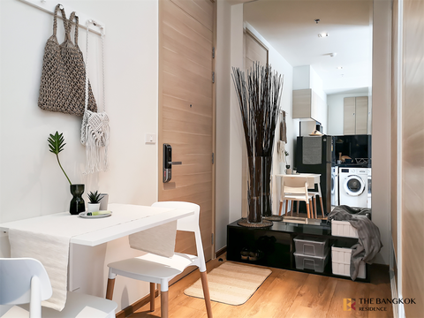 Park 24  Premium Unit Close to All Conveniences
