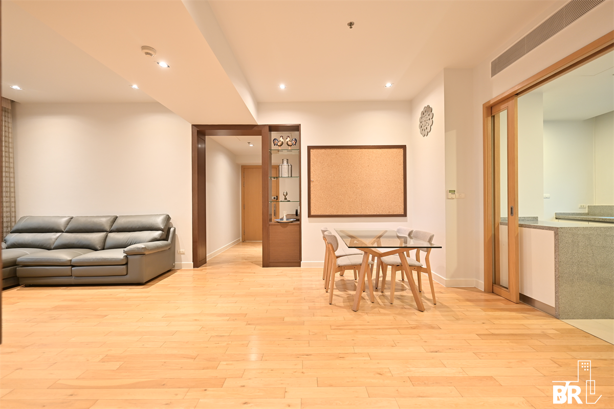 picture Millennium Residence  Location Near Employment, Surrounded by Lifestyles - 3/10