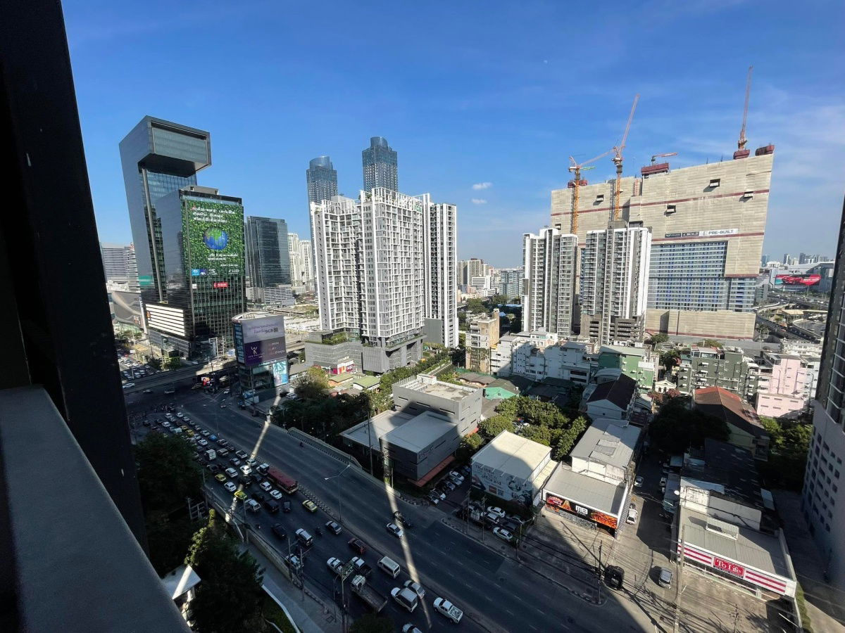 picture HOT Rent 1 Bed 34 sqm Rhythm Asoke Condo MRT Rama9 350 Meter  Contract 1 year Have many Rooms     - 8/11