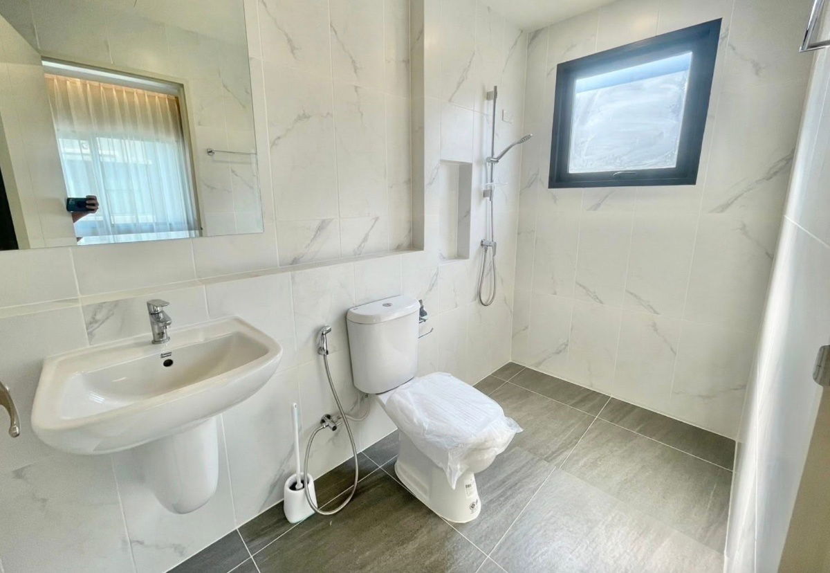 picture 4beds 4bath 209sqm. Line id: @pfagent - 8/20