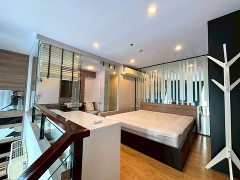 For rent: Plus Condo Hat Yai 2, District 8, 2-story duplex room, 1 bedroom, ready to move in, rent 14,000 baht/month.