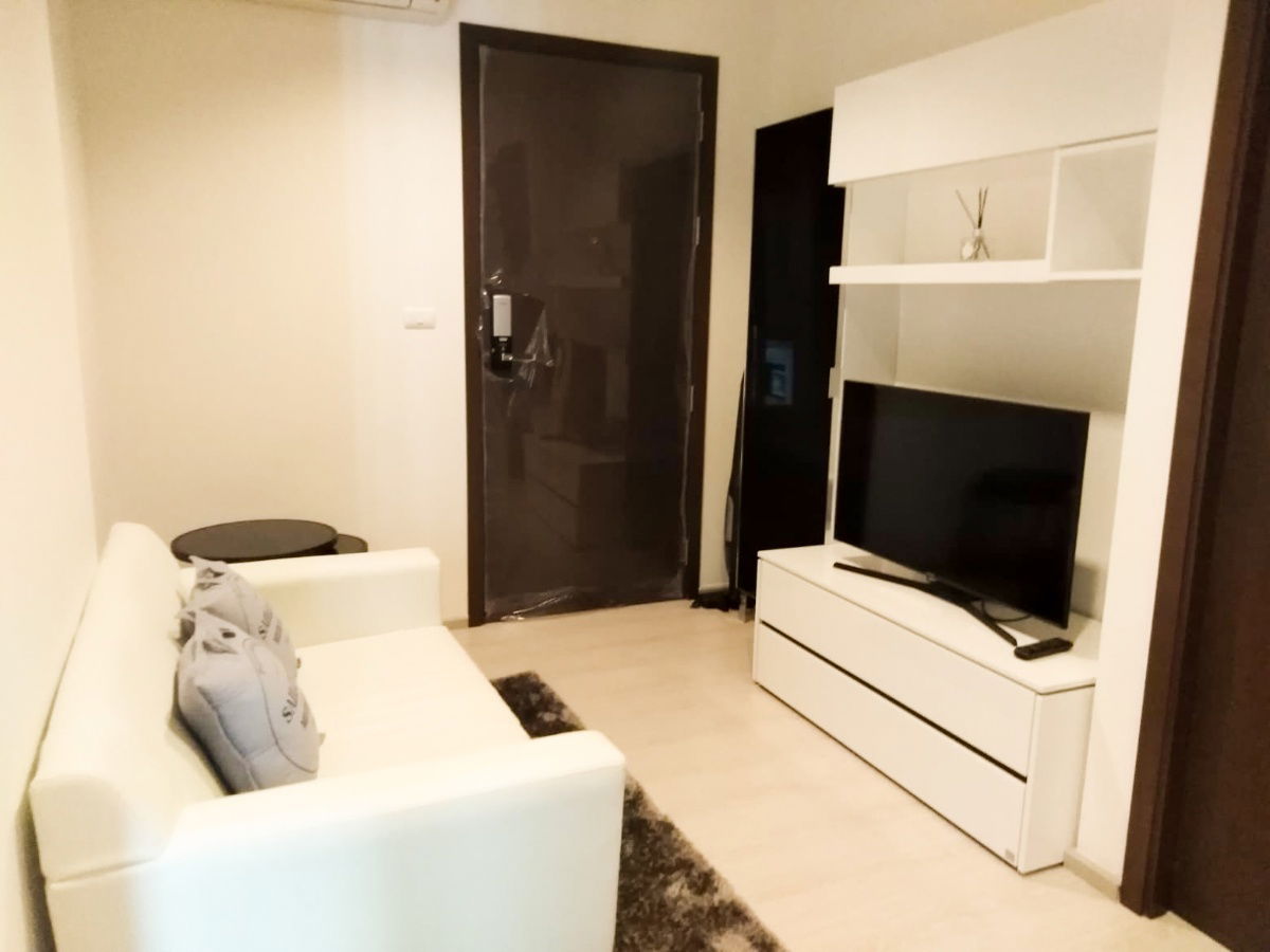 picture HOT Rent 1 Bed 34 sqm Rhythm Asoke Condo MRT Rama9 350 Meter  Contract 1 year Have many Rooms     - 1/11