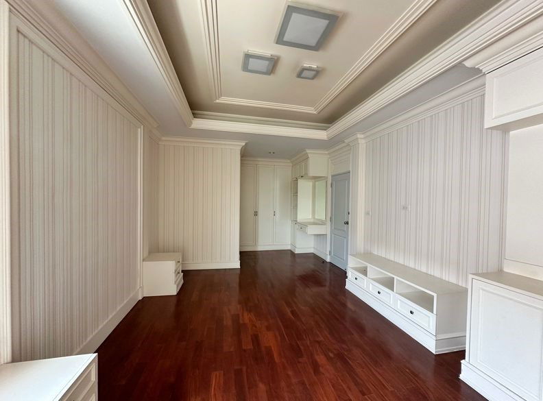 picture LUXURY DETACHED HOUSE FOR SALE Grand Bangkok Boulevard Pinklao - Spacious Corner Unit with Lush Green Atmosphere - 15/17