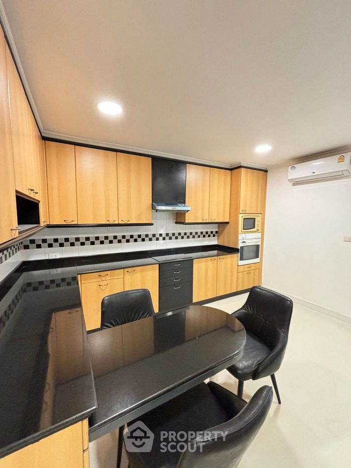 picture 3-BR Condo at Kallista Mansion near ARL Makkasan (ID 1700208) - 9/11