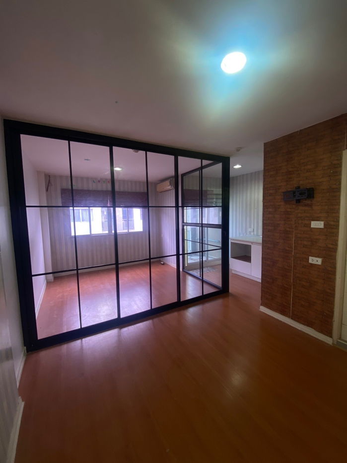 picture Lpn condo town ramintra-laksi for rent - 3/12
