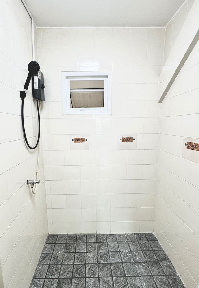 รูป ให้เช่าทาวน์โฮมออฟฟิศสไตล์ฝรั่งเศส 3.5 ชั้น 200 ตรม. หมู่บ้านสรานนท์ ปากเกร็ด - รูปที่ 14/16