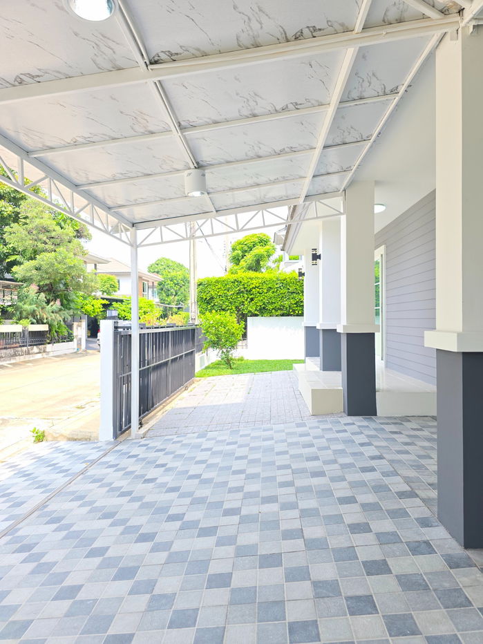 รูป 🔥 [For Sale] ขายบ้านเดี่ยว รีโนเวทใหม่ พฤกษ์ลดา-บางพลี (Pruklada-Bangplee) จาก Land & Houses ใกล้เมกาบางนา ใกล้สนามบินสุวรรณภูมิ 🔥 - รูปที่ 27/36