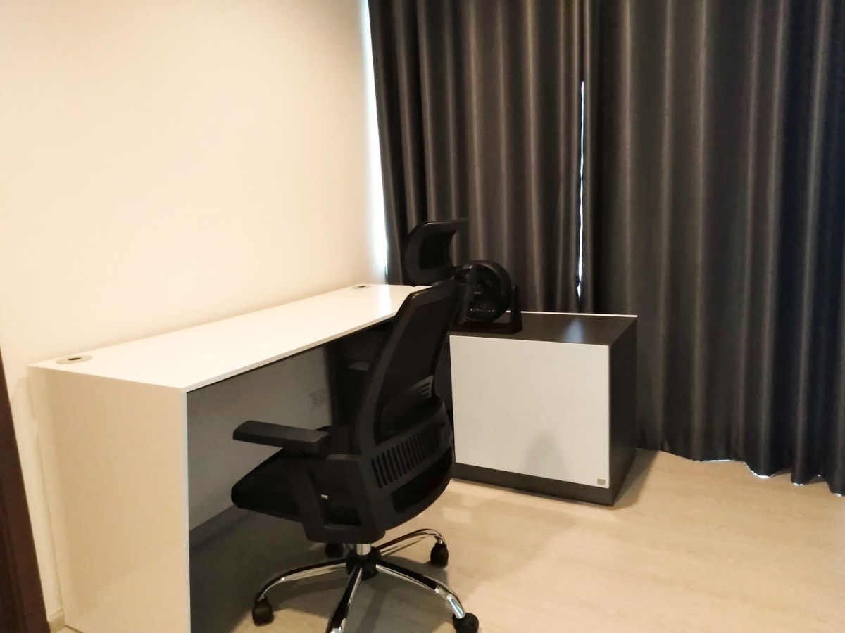 picture HOT Rent 1 Bed 34 sqm Rhythm Asoke Condo MRT Rama9 350 Meter  Contract 1 year Have many Rooms     - 4/11