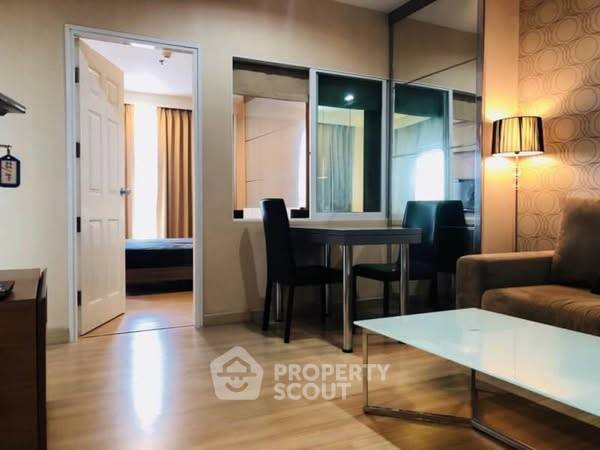 picture 1-BR Condo at Life @ Sathorn 10 near BTS Saint Louis (ID 2351405) - 3/10