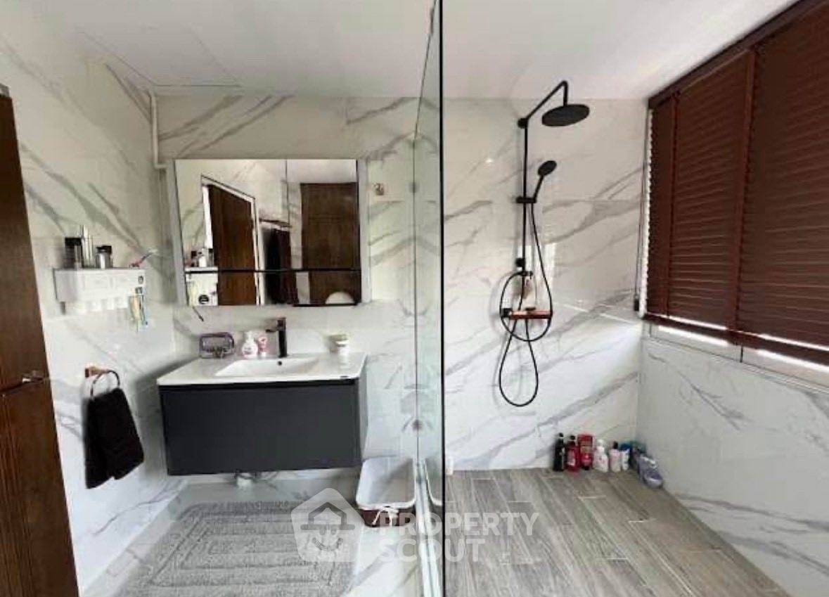 picture 3-BR Condo at Prime Mansion One near MRT Phetchaburi (ID 2338127) - 8/13