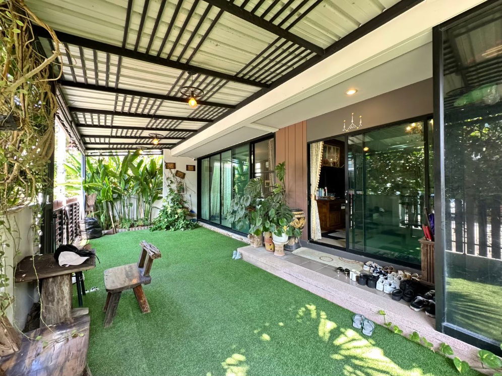 picture For Sale: Corner Detached House at Townplus Prachauthit by Sansiri Private, Lake View, Full Functionality - 12/22