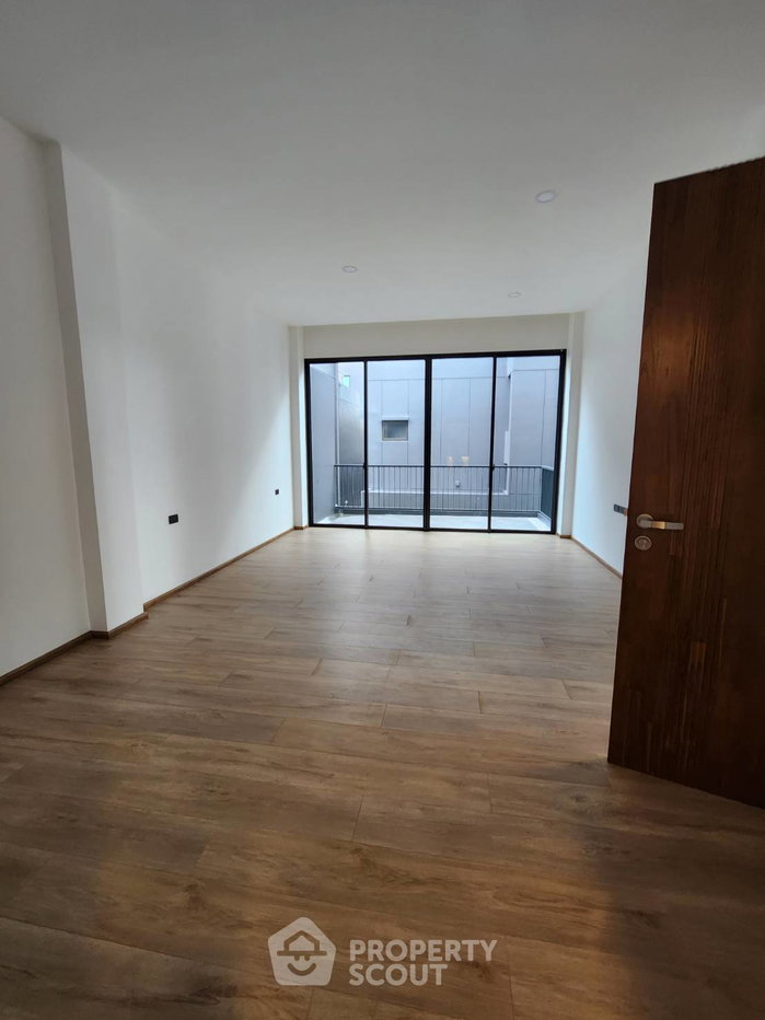 รูป บ้านเลี้ยงสัตว์ได้ 4 ห้องนอน Tararom Private Residence Ramkhamhaeng 9 ใกล้ ARL รามคำแหง (ID 2352412) - รูปที่ 21/34