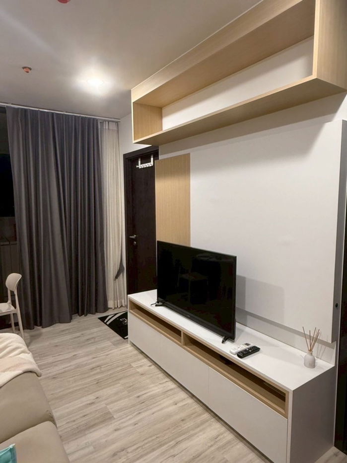 picture MRT Huai Khwang  75 m. Price  20,000 Baht Condo XT Huaikhwang ( Rental ) - 2/8