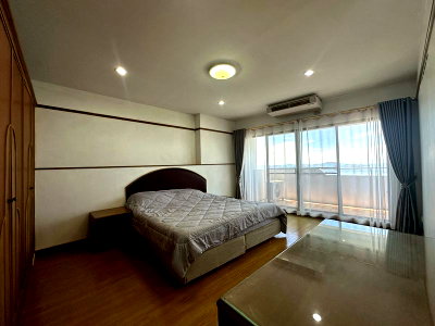 Condos for rent : Condo for rent in the heart of Sriracha, Eastern Tower, beautiful room, full sea view