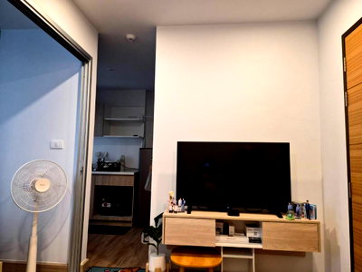 Condos for rent : 	B5 Kirin Rajapruk Condo for Rent / Roommate Wanted | Fully Furnished | Prime Location Near Tourist Attractions