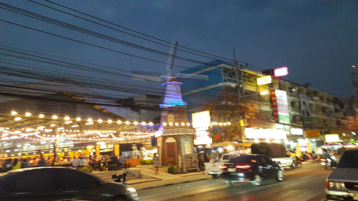 รูป ขายอาคารพาณิชย์ 5ชั้น 30 ตรว บูรพาซิตี้ ทำเลดีมาก ติด เซเว่น โลตัส Cj ธนาคาร ตลาดสด ถนนบางนา-ตราด กม 42 ราคาต่อรองได้ - รูปที่ 2/11